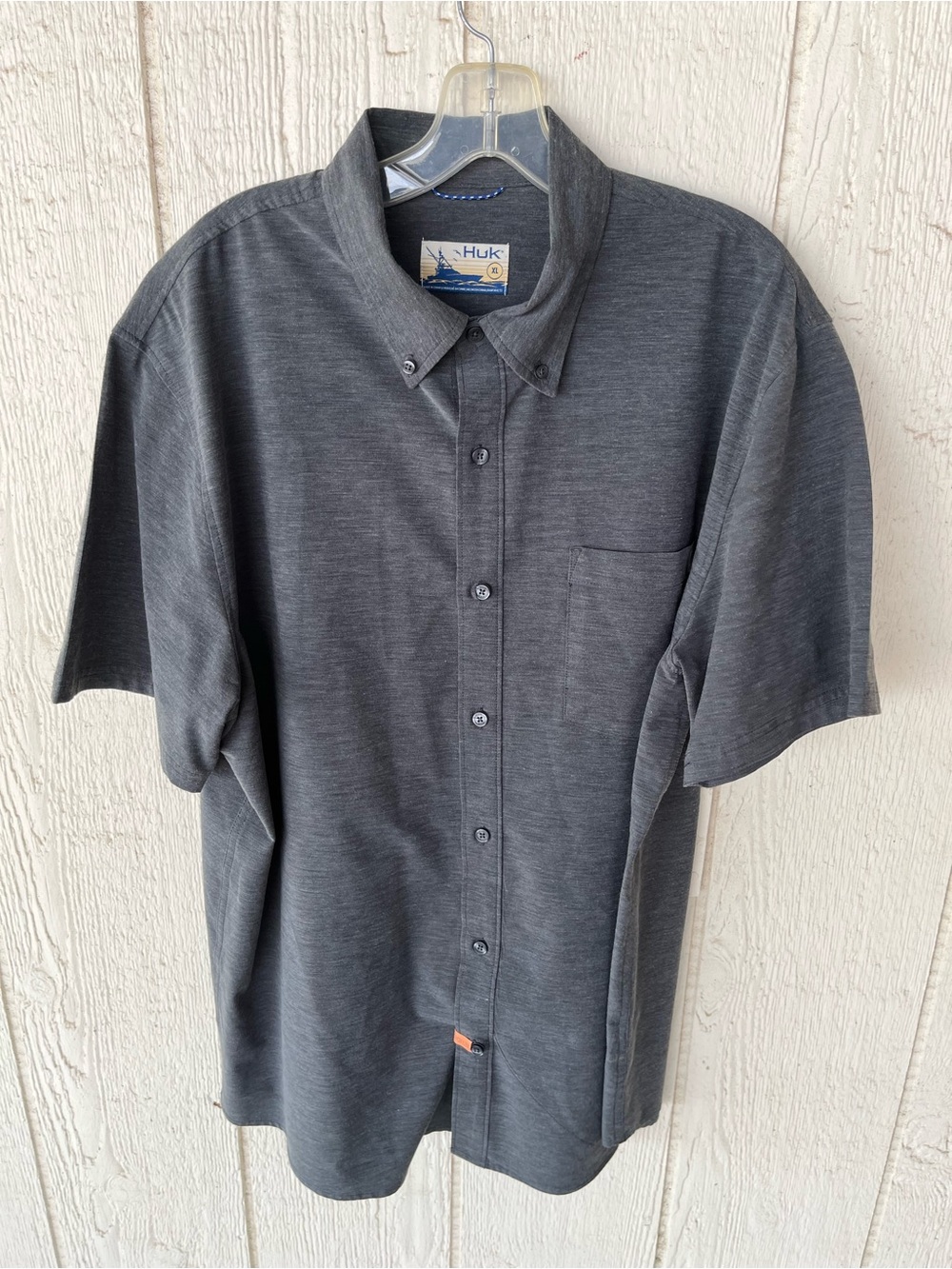 Huk Men's Short Sleeve Button-Down Shirt - Charcoal Gray XL